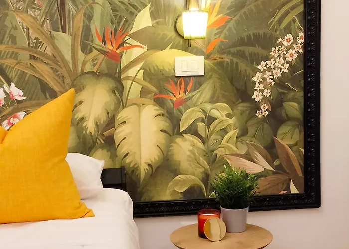 Rhome Hub Vatican Apartment